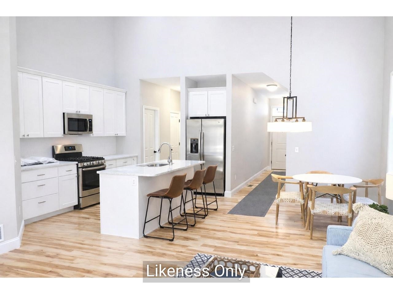 9 Mabel Way South Burlington, VT 05403 - Photo 3 of 30