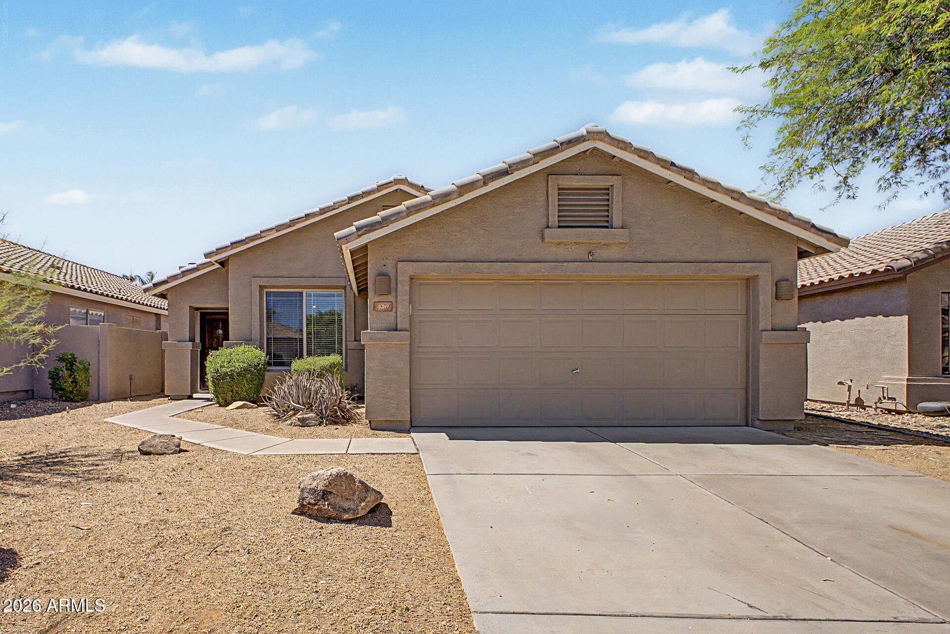 4319 East Tether Trail Phoenix, AZ 85050 - Photo 2 of 41