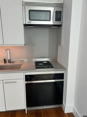 $4,500 | 1 Dalton Street, Unit 2406, Boston, MA 02115