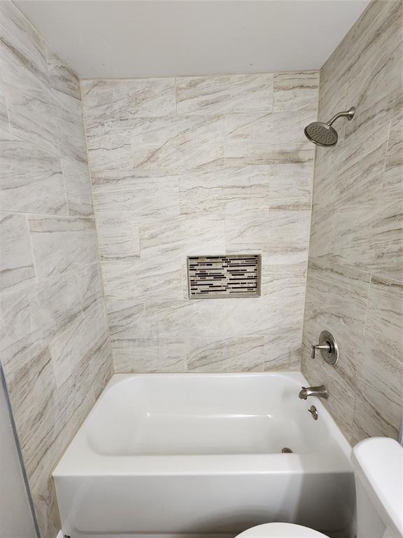 348 Spring Branch Lane Kennedale, TX 76060 - Photo 16 of 29