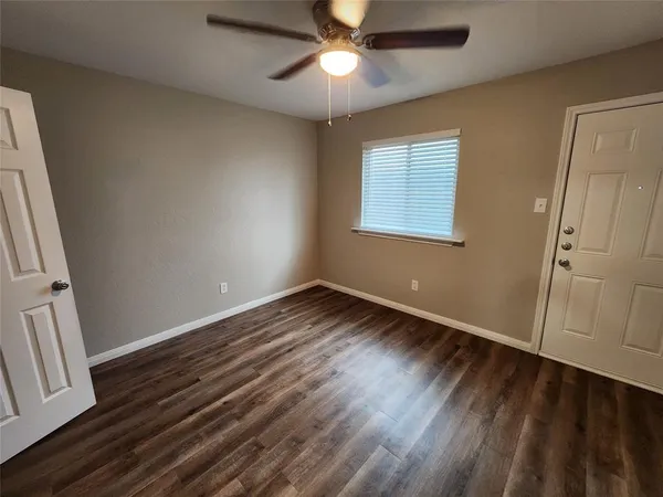 $1,800 | 348 Spring Branch Lane, Kennedale, TX 76060