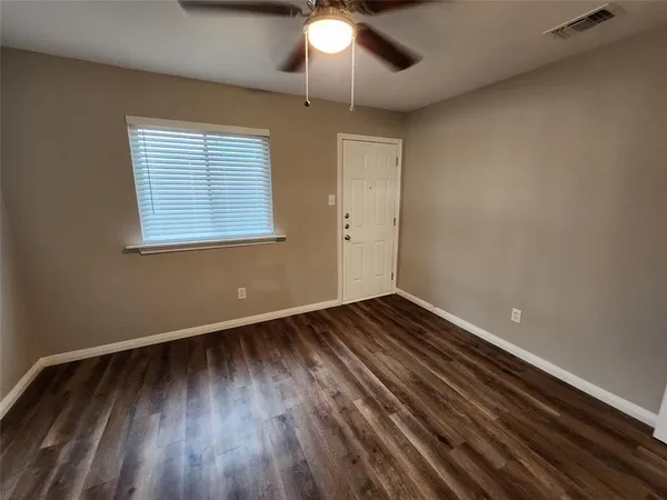 $1,800 | 348 Spring Branch Lane, Kennedale, TX 76060