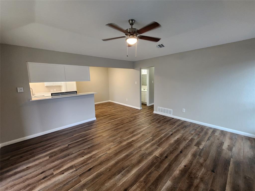 348 Spring Branch Lane Kennedale, TX 76060 - Photo 9 of 29