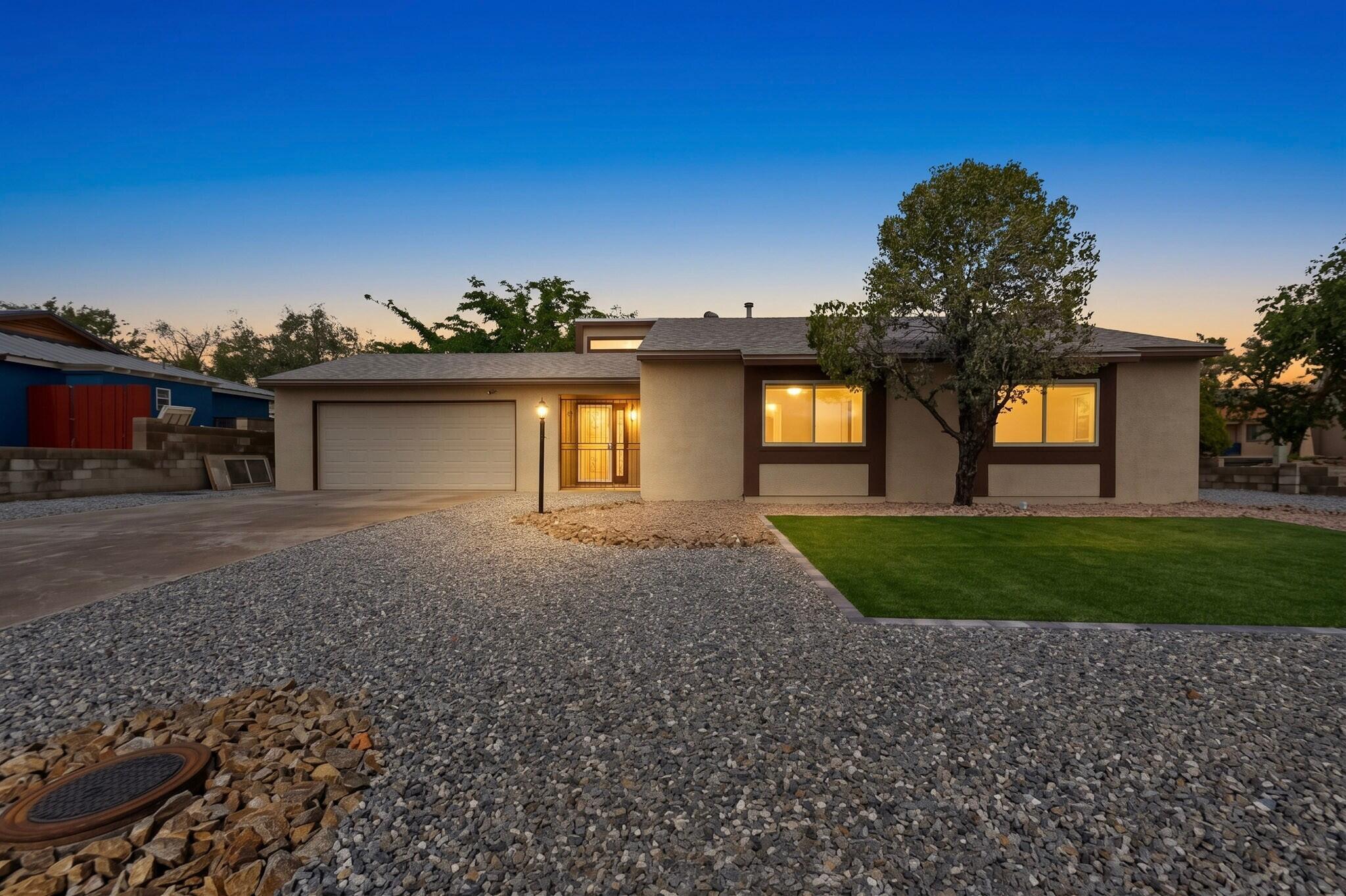 611 Chuckwagon Road Southeast Rio Rancho, NM 87124 - Photo 1 of 44 Gallery Image 1