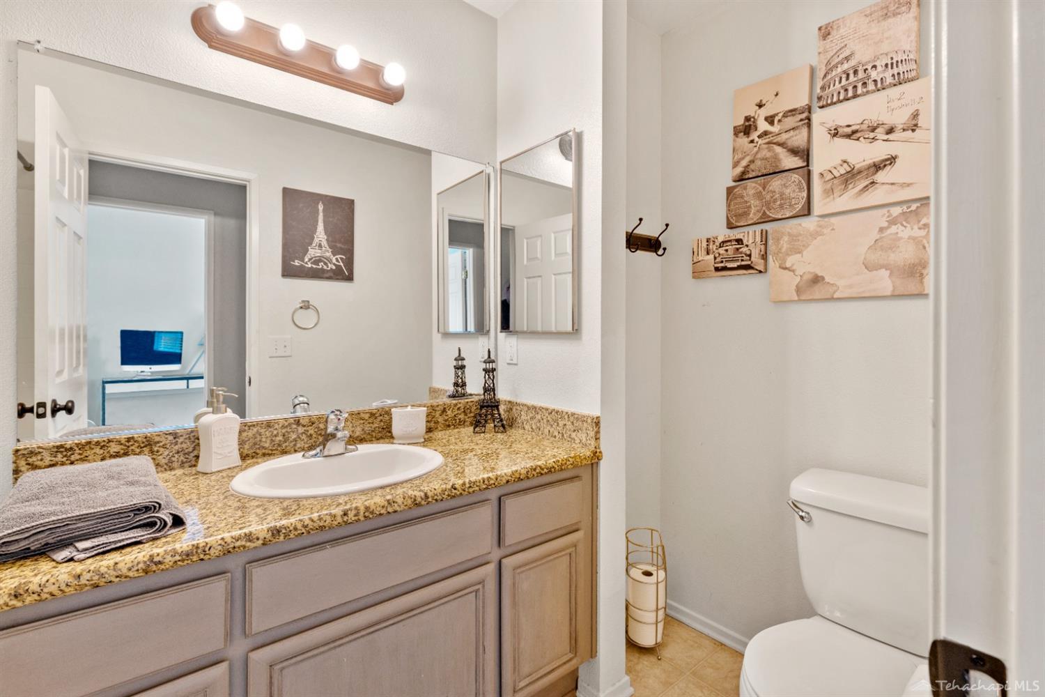 809 Clearview Street Tehachapi, CA 93561 - Photo 14 of 25 Gallery Image 14
