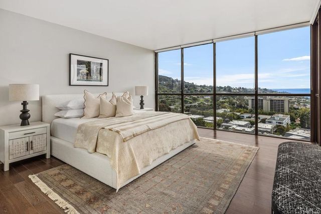 $1,925,000 | 2500 Torrey Pines Road, Unit 1202, La Jolla, CA 92037