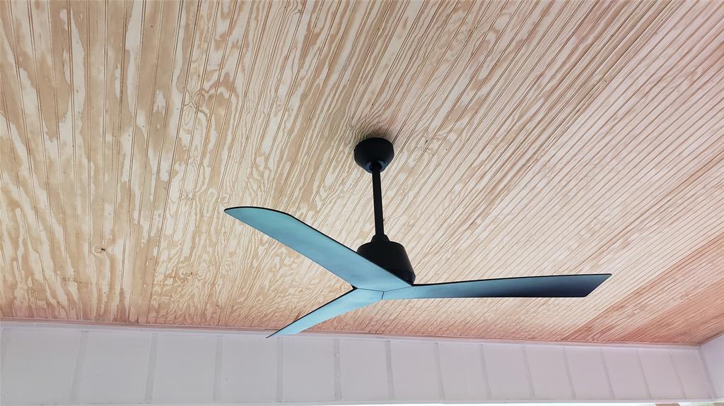 401 South Timberlane Lone Star, TX 75668 - Photo 23 of 27 Detailed view of wood ceiling