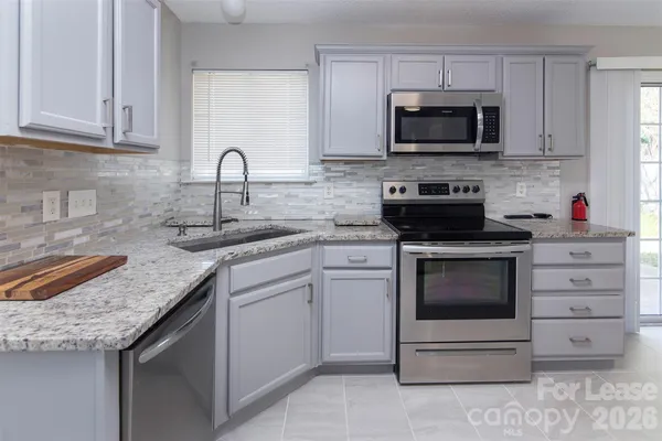 $2,300 | 9811 Sweet Plum Drive, Charlotte, NC 28215