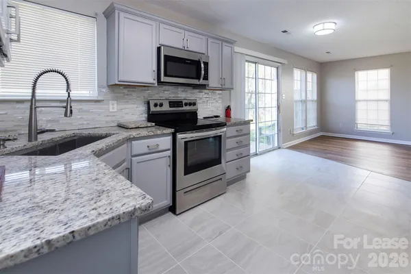 $2,300 | 9811 Sweet Plum Drive, Charlotte, NC 28215