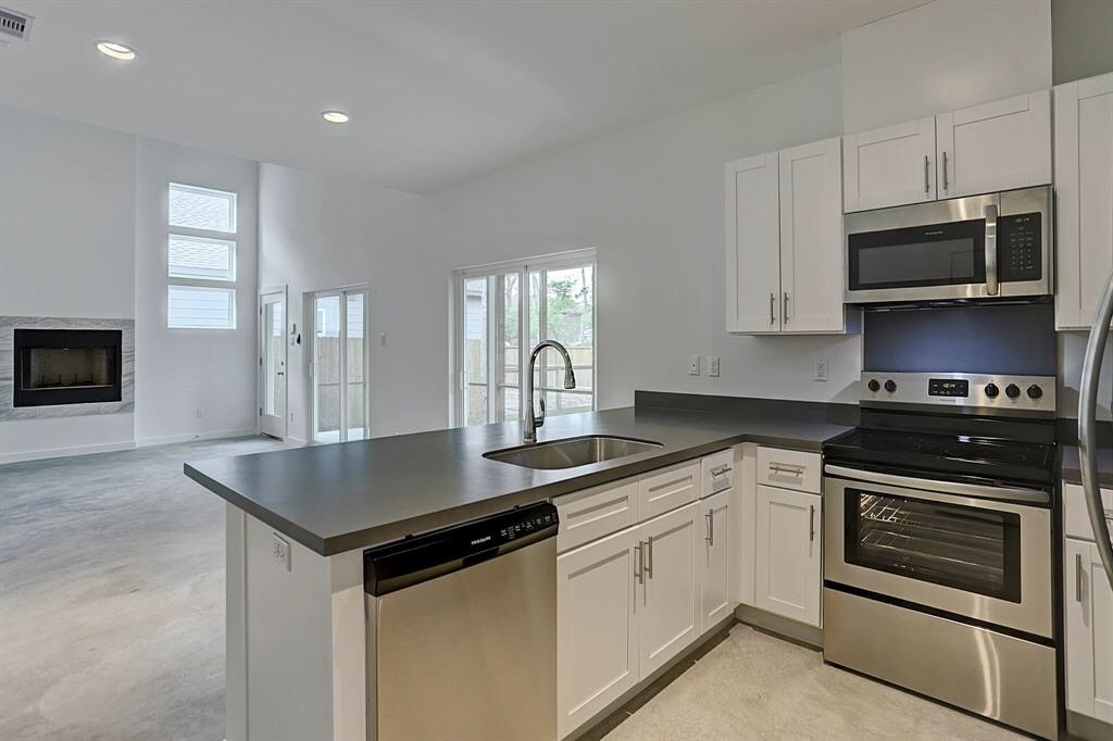 6712 Cohn Street Houston, TX 77091 - Photo 5 of 14