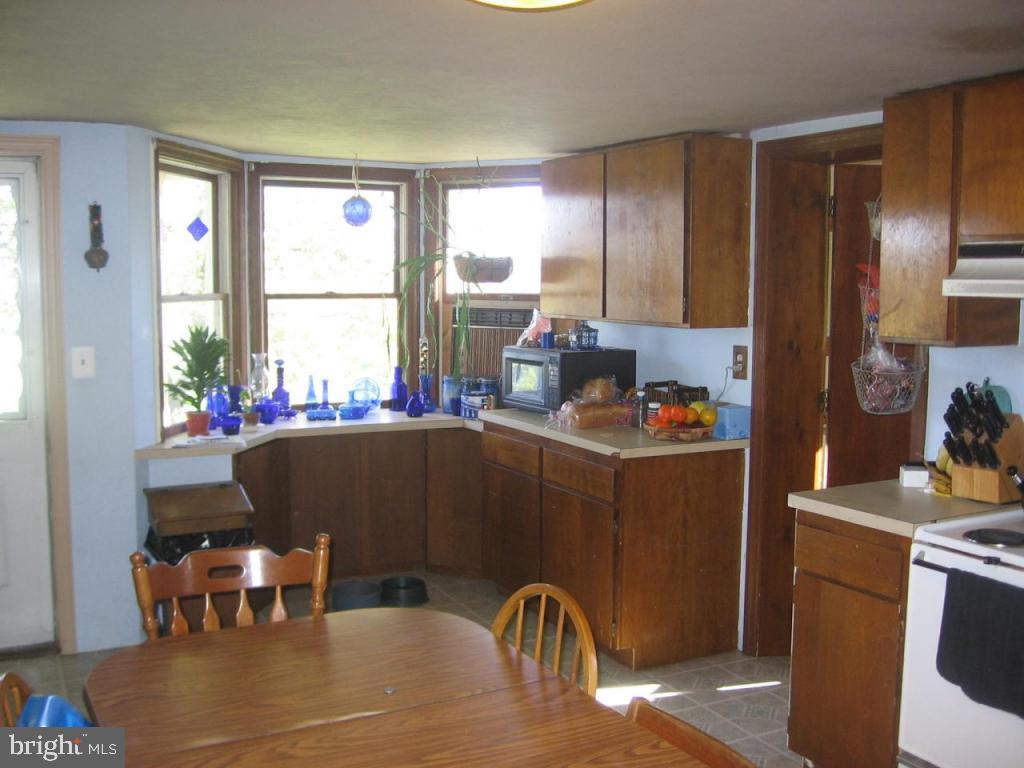 7031 Elizabethtown Road Manheim, PA 17545 - Photo 10 of 15