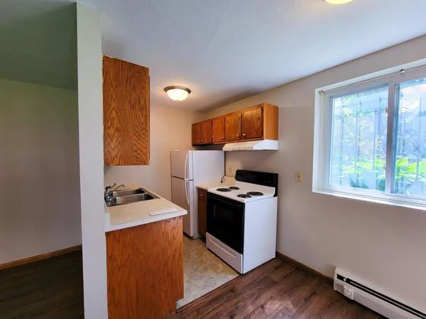 $1,050 | 2637 Pleasant Avenue, Unit 14, Minneapolis, MN 55408