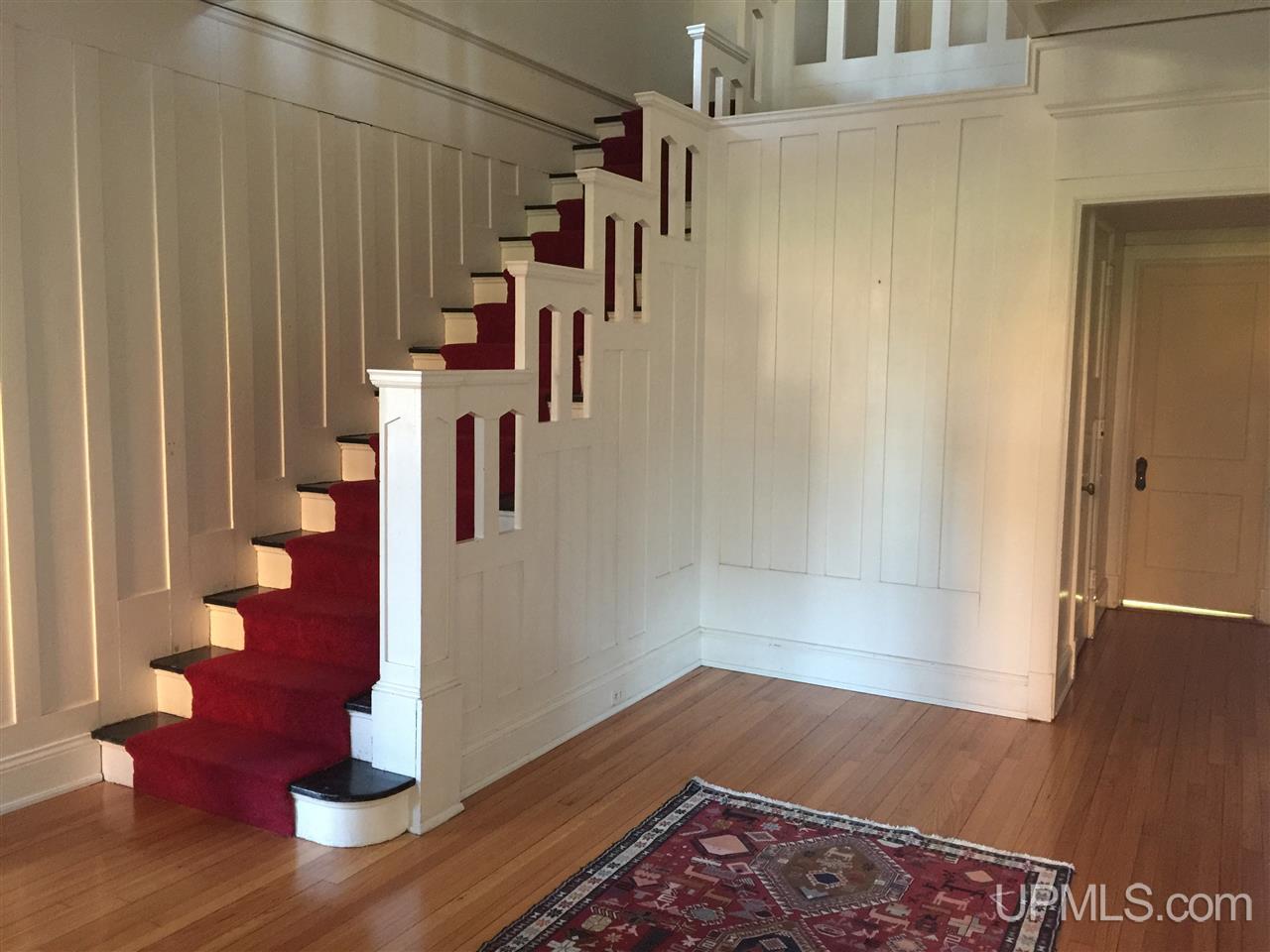 316 East Ridge Street Marquette, MI 49855 - Photo 5 of 39 Gallery Image 5