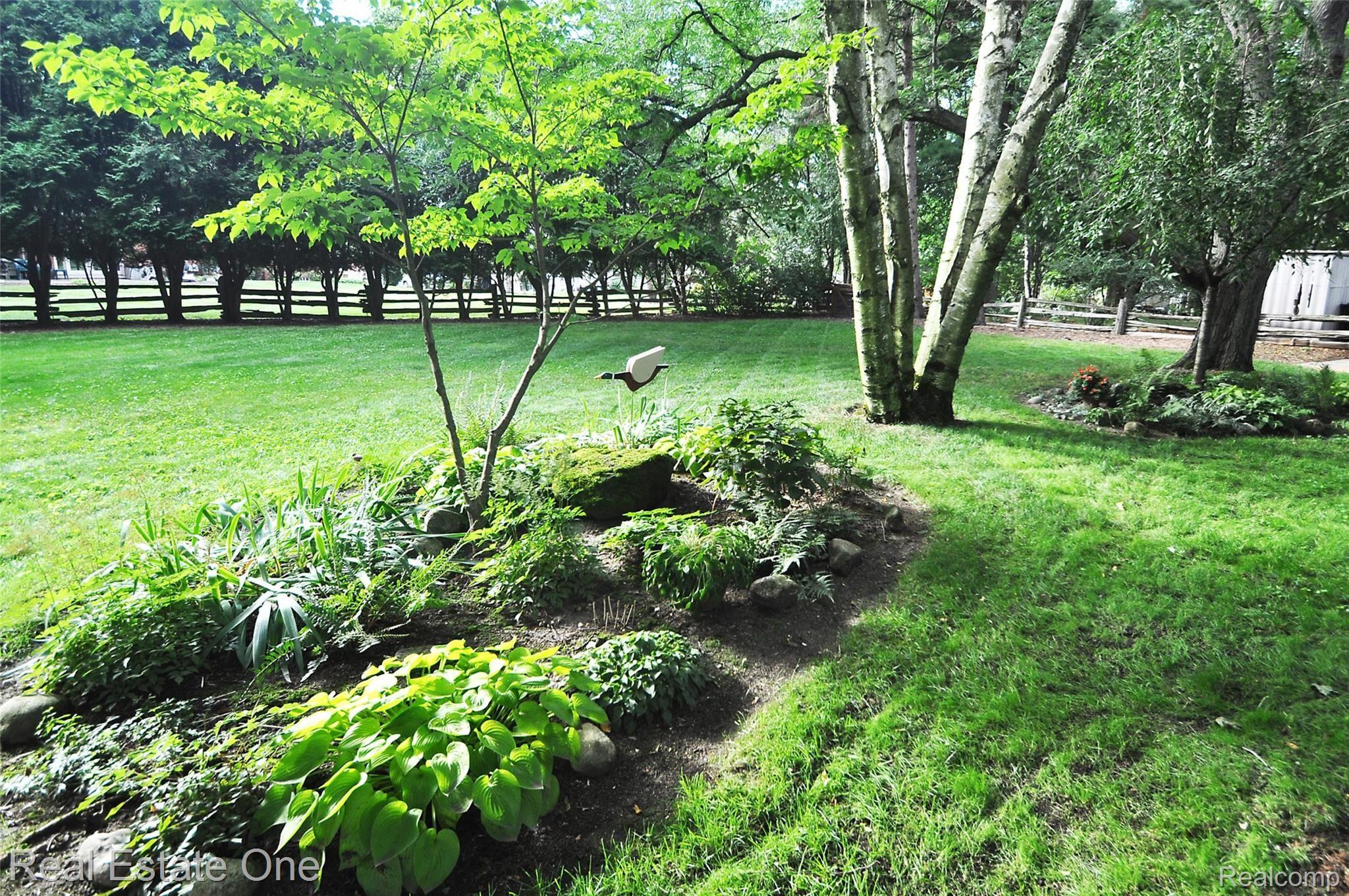 807 Ironstone Drive Rochester, MI 48309 - Photo 32 of 38 38.JPG