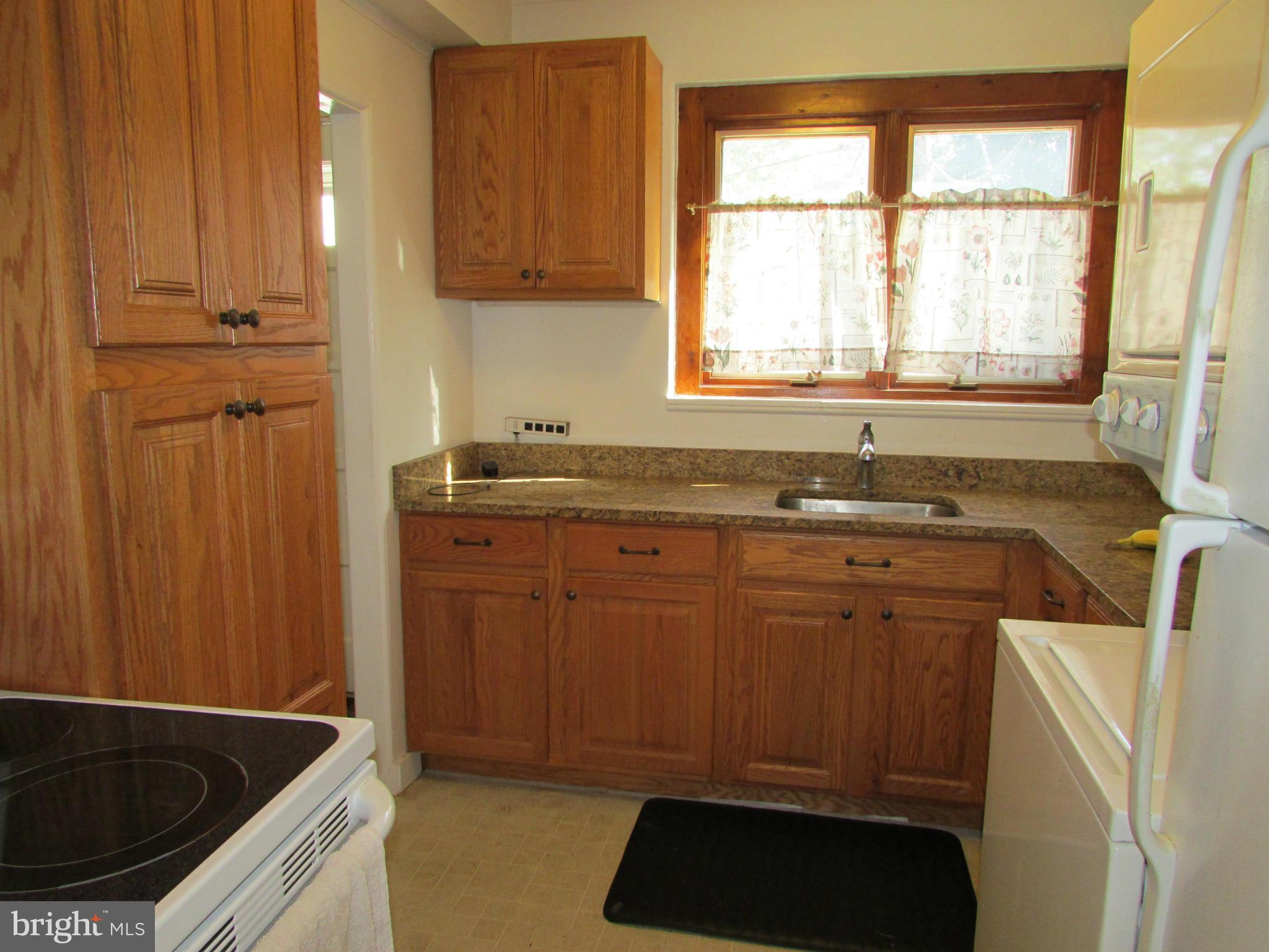 4 Crescent Road, Unit A Greenbelt, MD 20770 - Photo 9 of 14 Kitchen