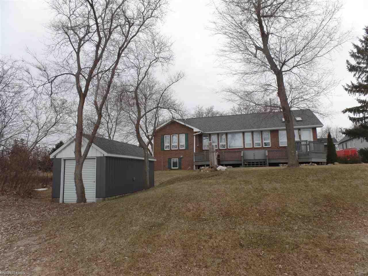 2564 North Lakeshore Road Carsonville, MI 48419 - Photo 23 of 60 31350368-22.JPG