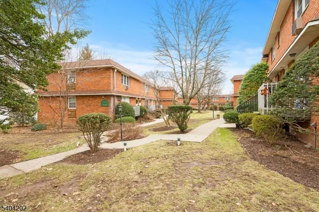 $340,000 | 39 Harrison Avenue, Unit 8, Montclair, NJ 07042
