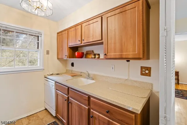 $340,000 | 39 Harrison Avenue, Unit 8, Montclair, NJ 07042