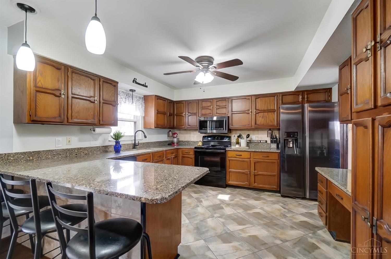 575 Pepper Ridge Road Cincinnati, OH 45244 - Photo 11 of 46 Gallery Image 11