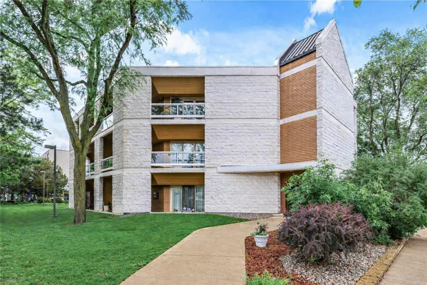 $139,900 | 14575 Burma Avenue West, Unit 304, Rosemount, MN 55068
