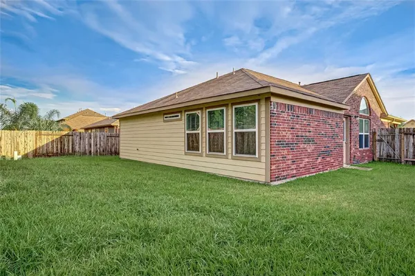 $1,925 | 4223 Brightridge Court, Rosenberg, TX 77471