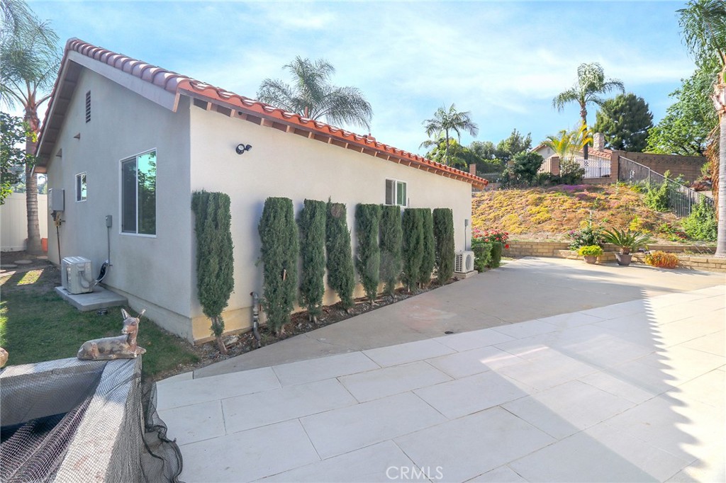 1621 Butternut Way, Unit B Diamond Bar, CA 91765 - Photo 16 of 20