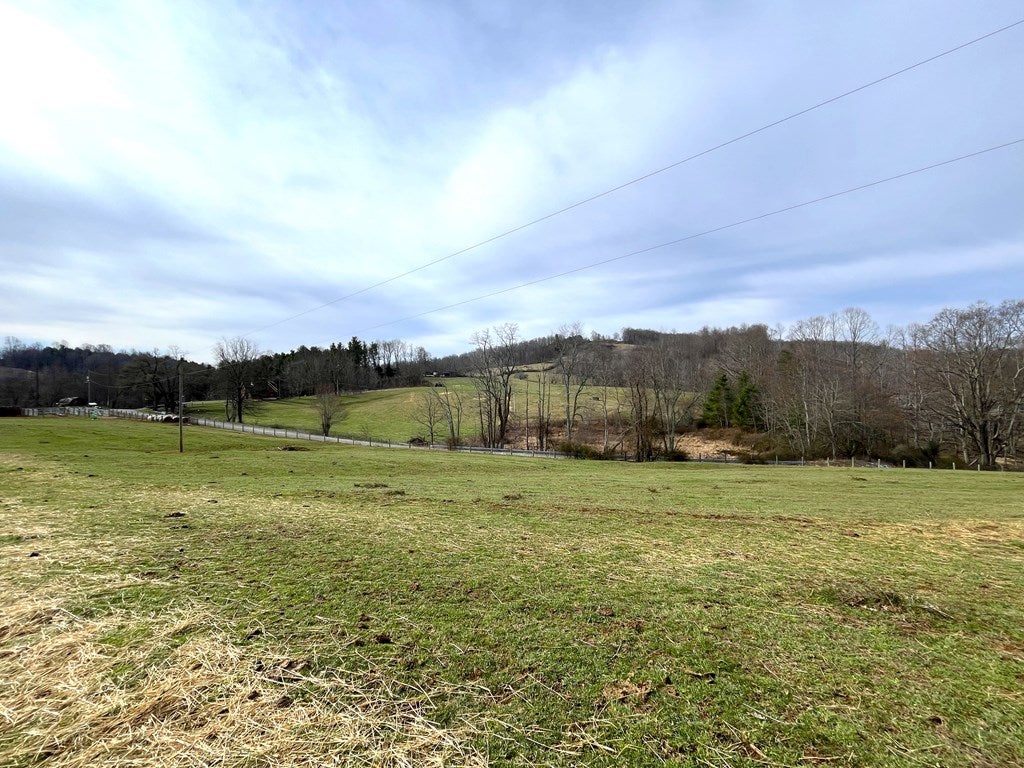 Tbd Tbd Dugpsur Road Dugspur, VA 24325 - Photo 9 of 27 Gallery Image 9