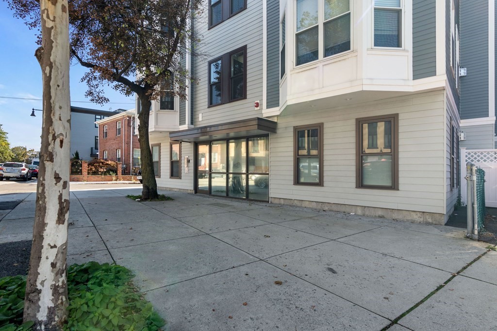15 Preble Street, Unit 4 Boston, MA 02127 - Photo 15 of 23