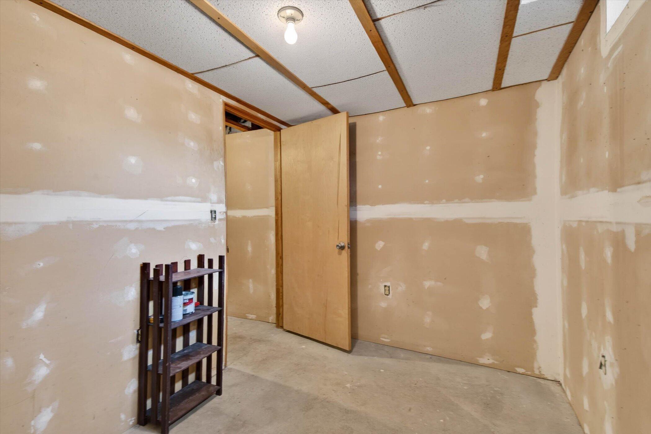3076 Senator Road Sheridan, MI 48884 - Photo 21 of 47 25-3076-Senator-Rd-Sheridan-WindowStill