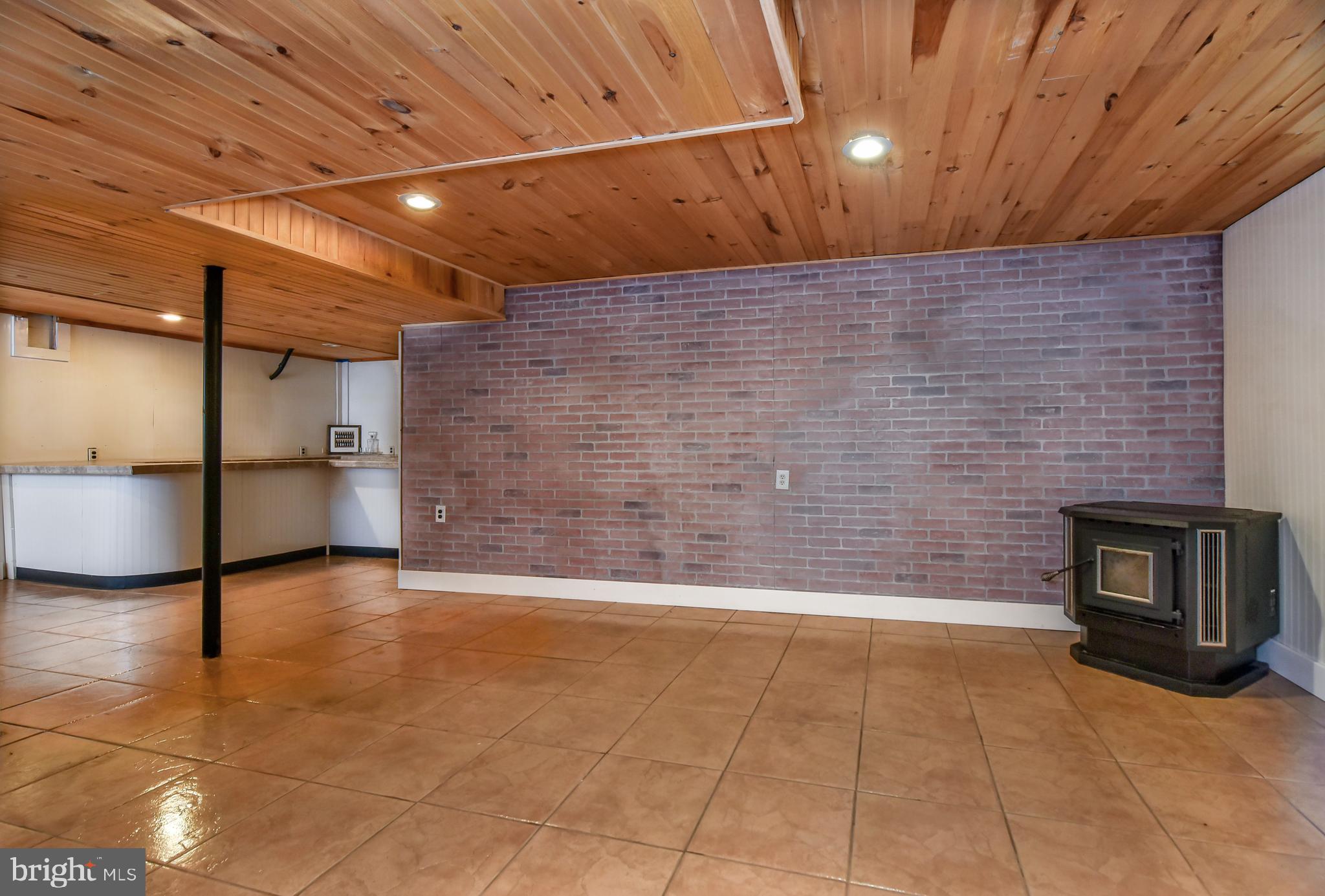 8 Kings Court Elkton, MD 21921 - Photo 18 of 24 Pellet stove