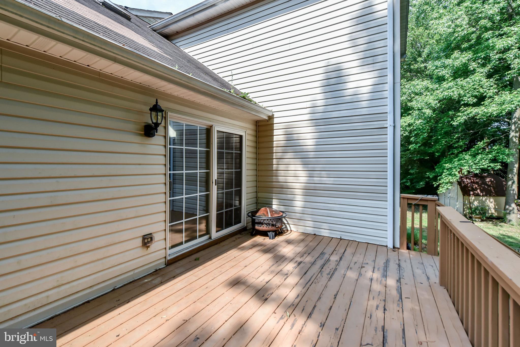 8 Kings Court Elkton, MD 21921 - Photo 20 of 24 Large deck