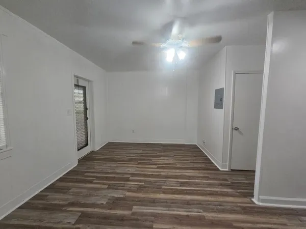 $1,585 | 3000 Northwest 5th Avenue, Unit 3, Boca Raton, FL 33431