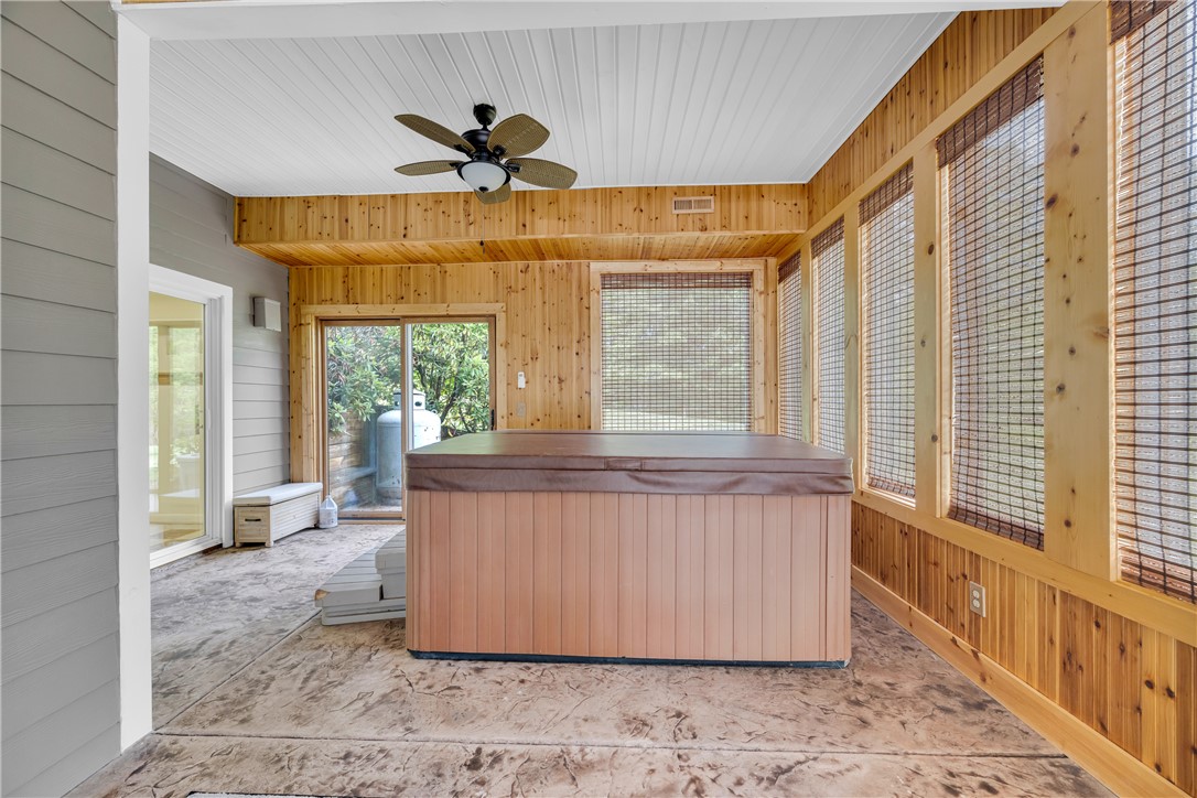 189 Beaver Lake Road West Union, SC 29696 - Photo 40 of 50
