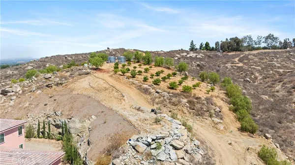 $1,999,999 | 17190 Small Canyon Lane, Riverside, CA 92506