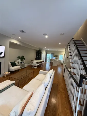 $7,100 | 394 West 2nd Street, Unit 394, Boston, MA 02127