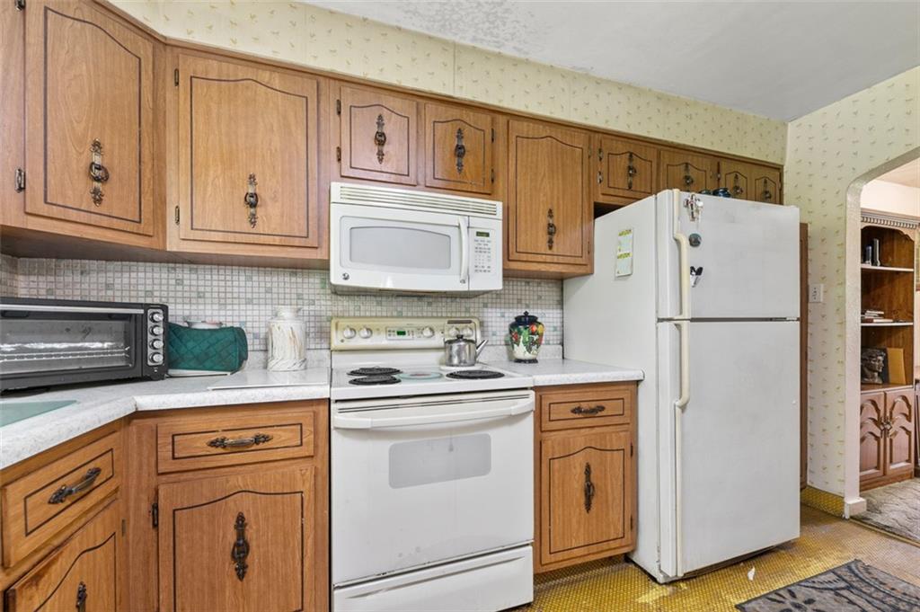 3520 Pittsburgh Road Perryopolis, PA 15473 - Photo 11 of 21 fully applianced