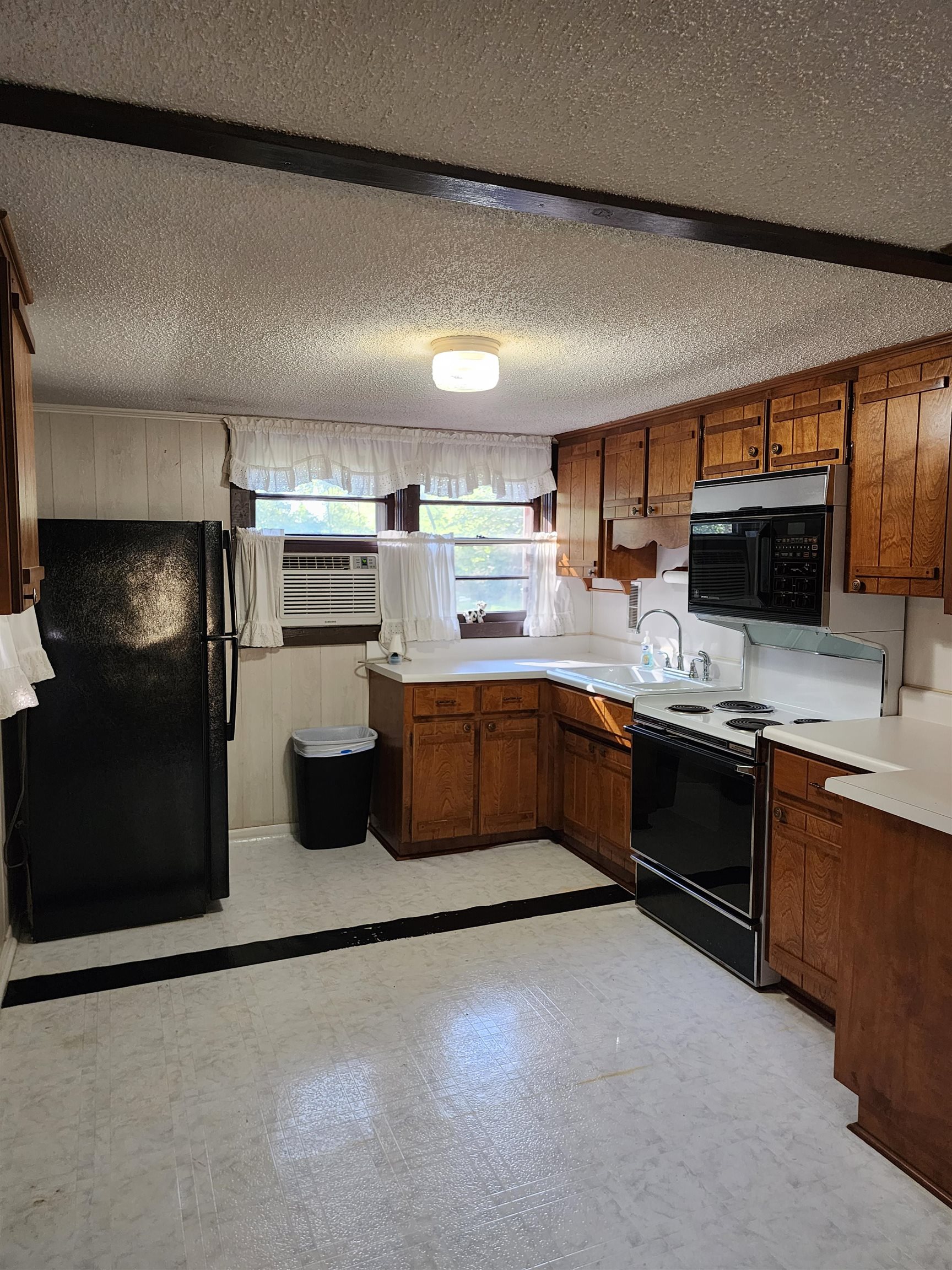 130 Pineview Road Spartanburg, SC 29301 - Photo 11 of 28 Gallery Image 11