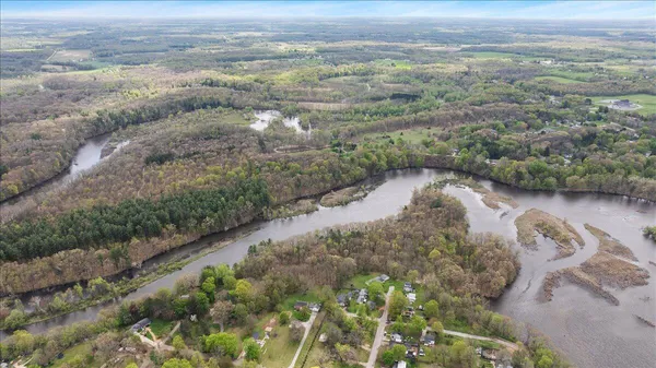 $205,000 | 47 Wayne Street, Allegan, MI 49010