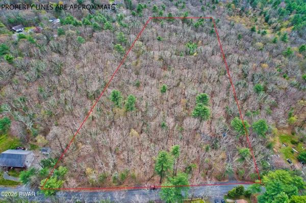 $199,000 | 122 Kitty Harker Road, Dingmans Ferry, PA 18328