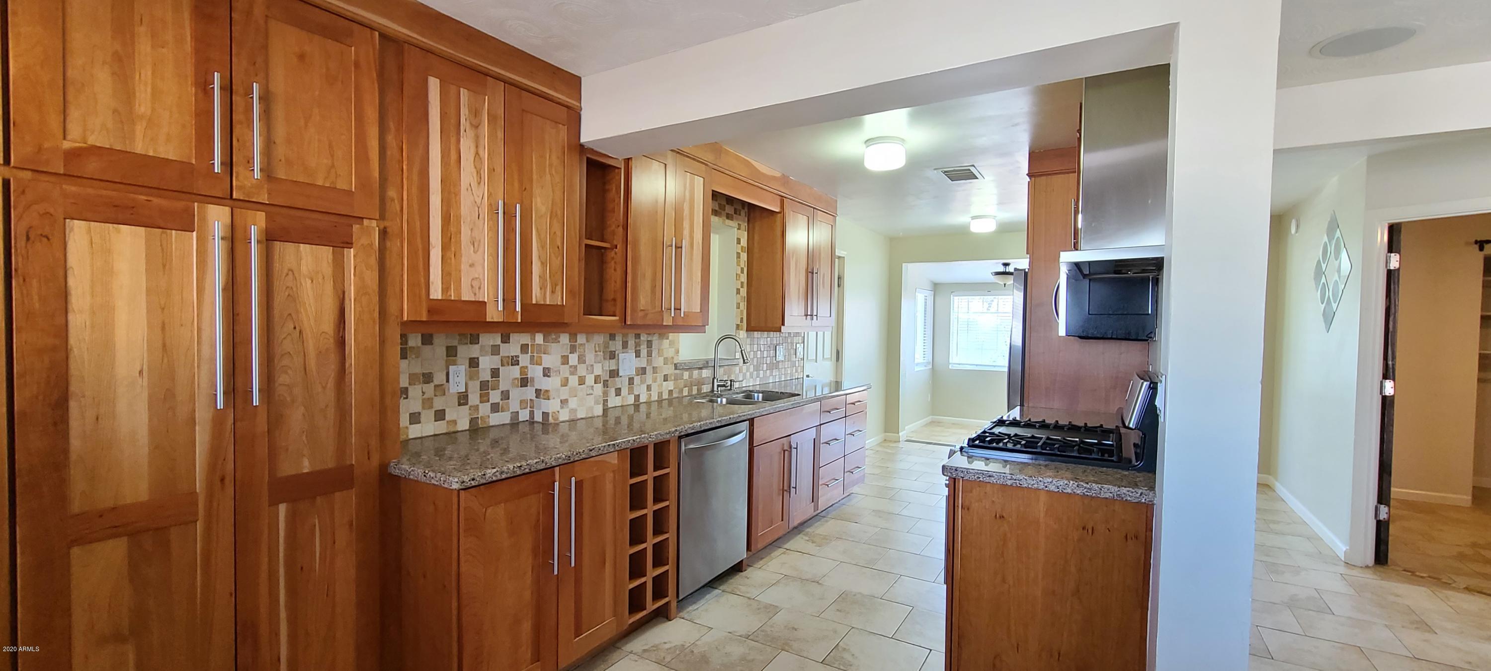 1029 West Elna Rae Street Tempe, AZ 85281 - Photo 3 of 32 20201010_142517