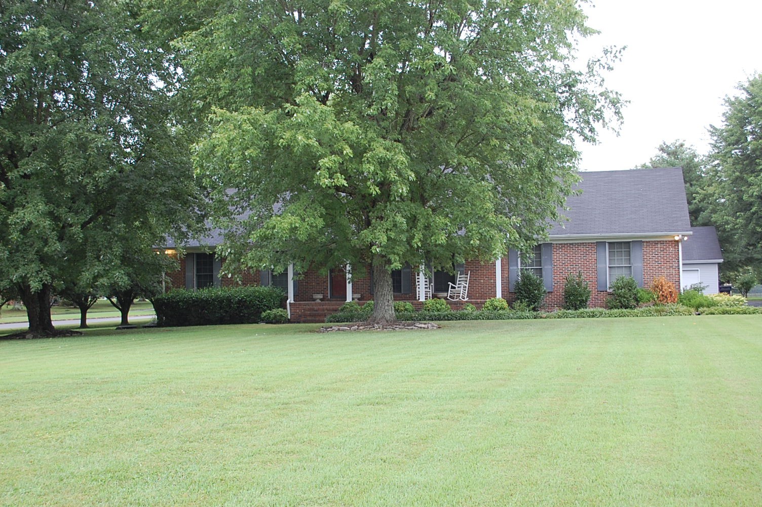 101 12 Oaks Road Tullahoma, TN 37388 - Photo 2 of 45 Gallery Image 2