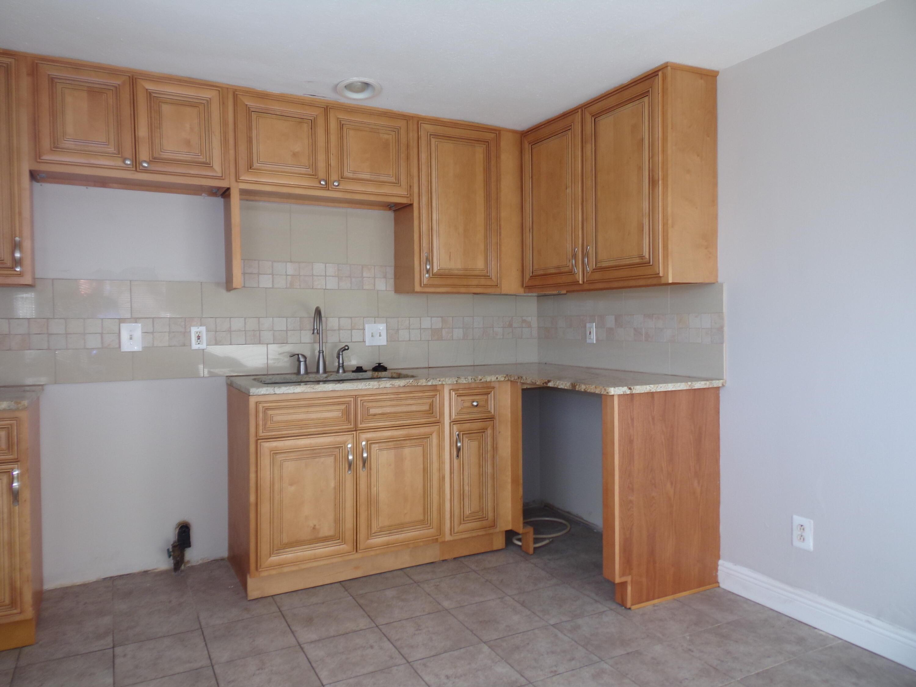3709 Briggs Road, Unit 3711 Columbus, OH 43228 - Photo 6 of 19 3709