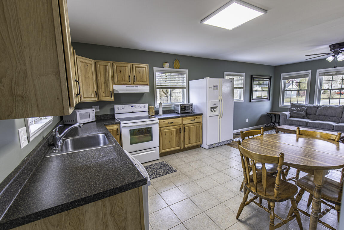 30 Gilbert Street Orono, ME 04473 - Photo 7 of 26 001f