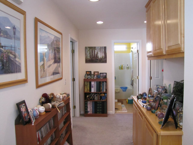 8992 Del Rio Circle Gilroy, CA 95020 - Photo 12 of 19 a living room with furniture
