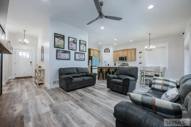 $449,900 | 4209 Catalina Avenue, Idaho Falls, ID 83401