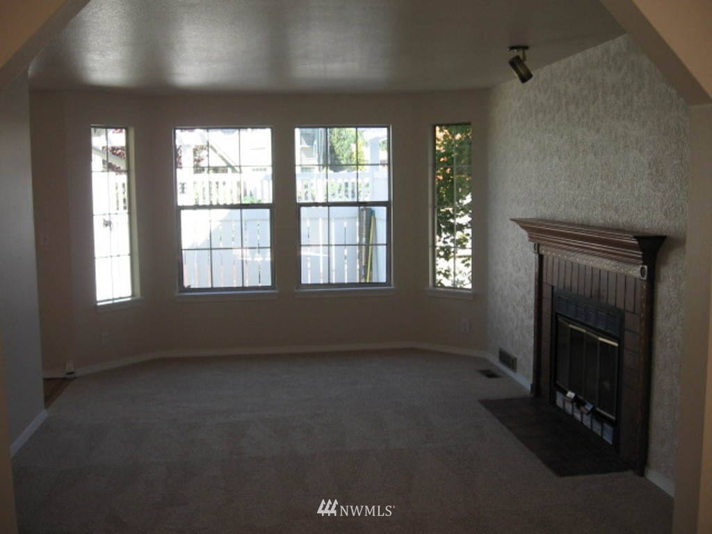 23103 13th Place West Bothell, WA 98021 - Photo 3 of 10