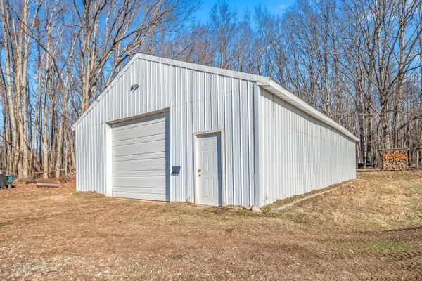 $110,000 | 2704 Woodsview Drive, Hillsdale, MI 49242