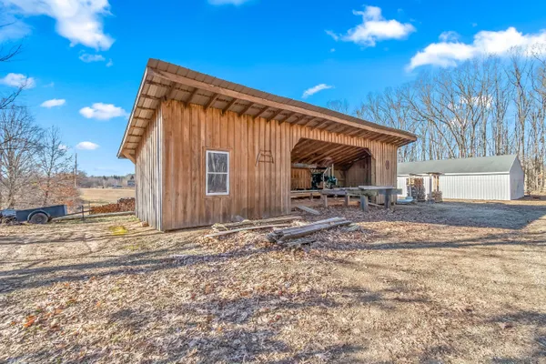 $110,000 | 2704 Woodsview Drive, Hillsdale, MI 49242