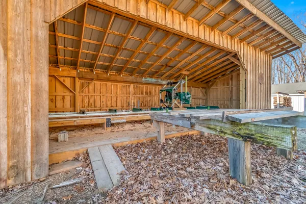 $110,000 | 2704 Woodsview Drive, Hillsdale, MI 49242