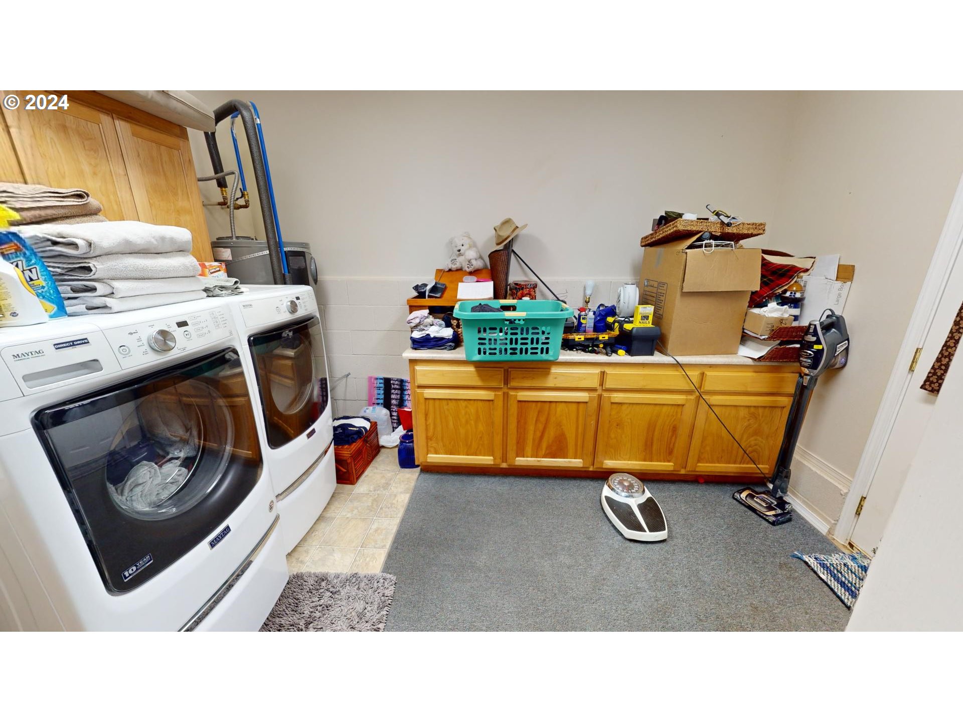 94244 10th Street Gold Beach, OR 97444 - Photo 37 of 39 Laundry